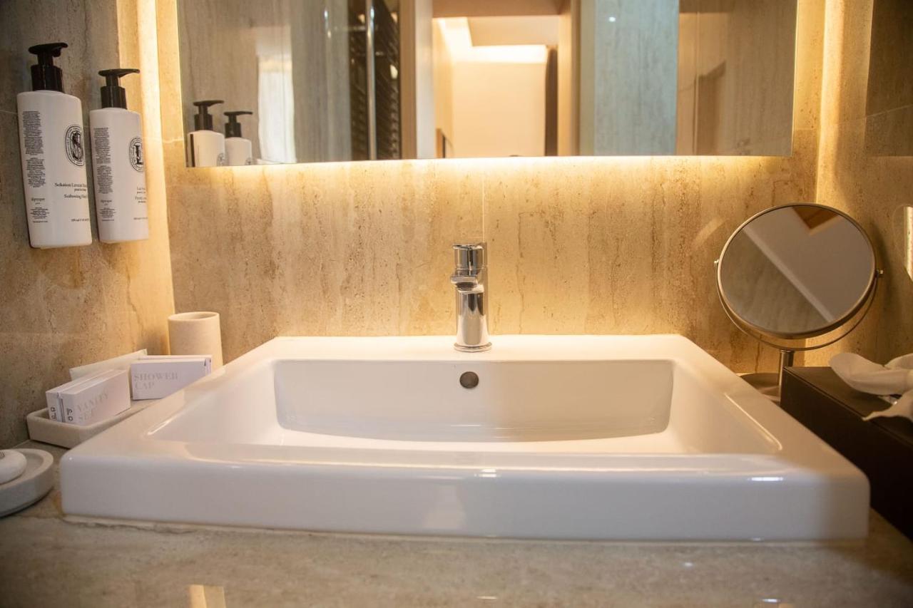 Babuino 181 - Small Luxury Of The World 4* Rome